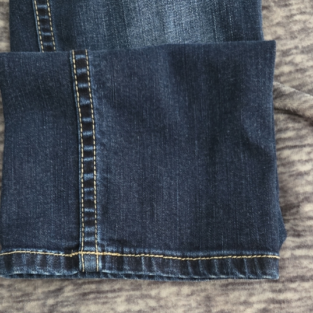 BKE Blue Straight Leg Jeans with Classic Fading - Picture 3 of 10